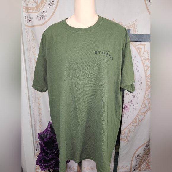 EUC Stumpy's Hatchet House 'Kiss My Axe' Graphic Tee Size XL - Picture 3 of 8